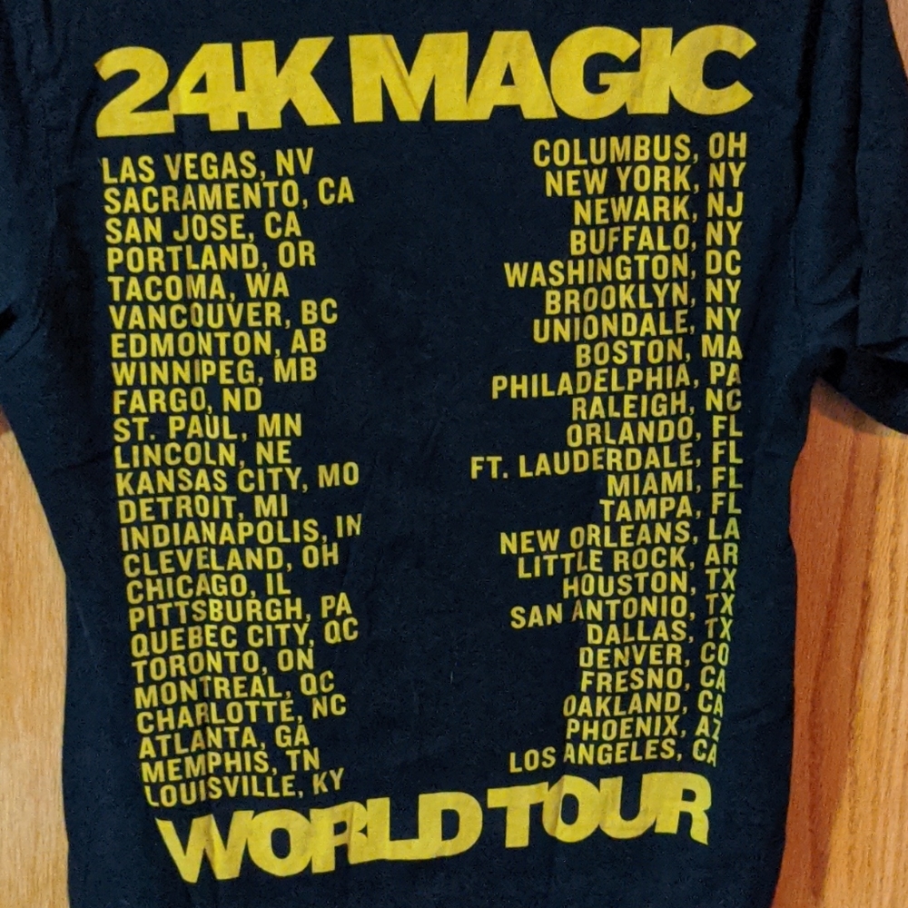 Bruno Mars concert t-shirt (M) - Picture 4 of 6